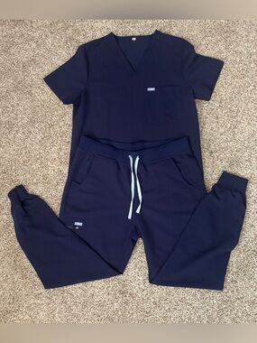 CODE NXT Women's Navy Scrub Top and Jogger Set
